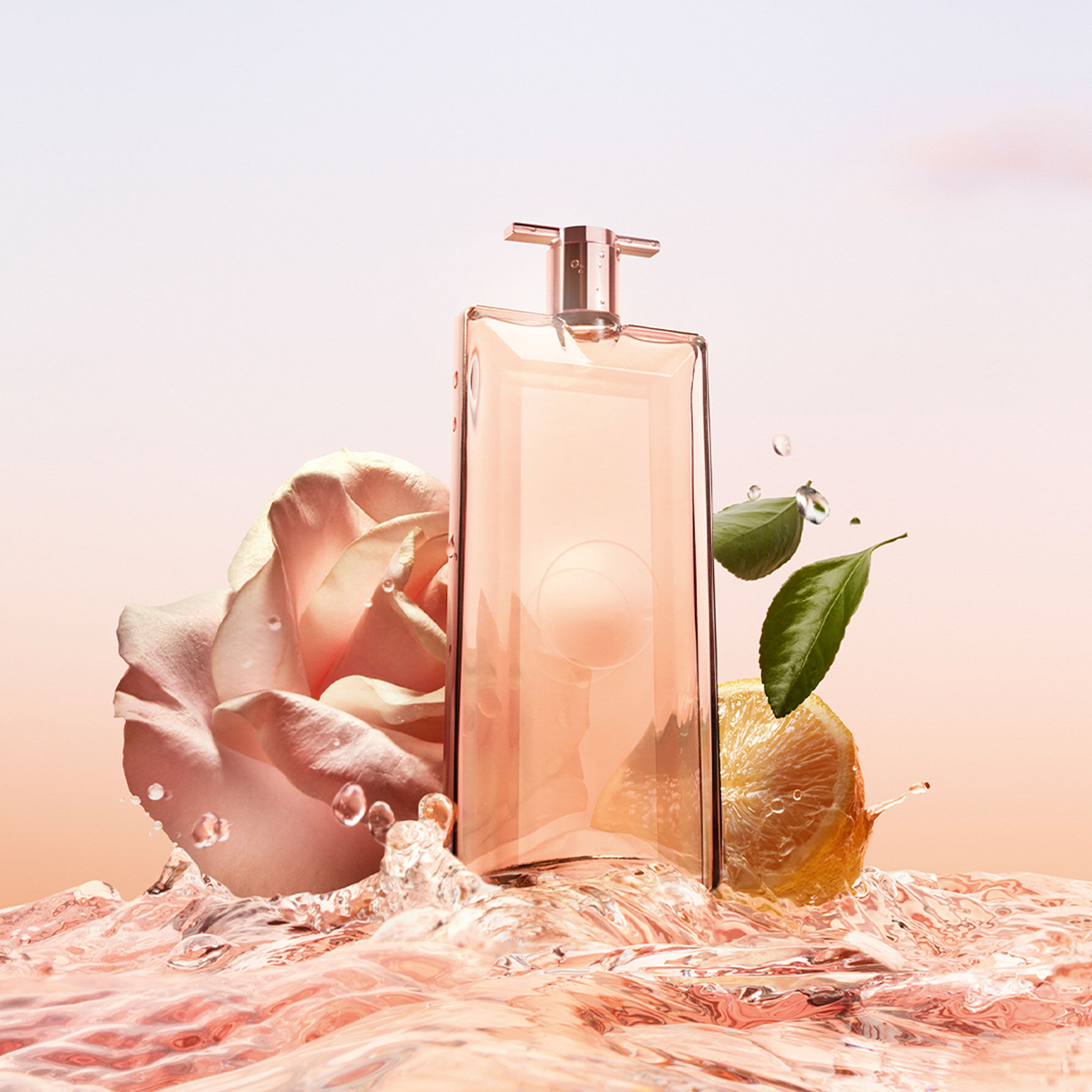 Idôle L'Eau de Toilette | Fresh Floral Fragrance | Lancôme MY