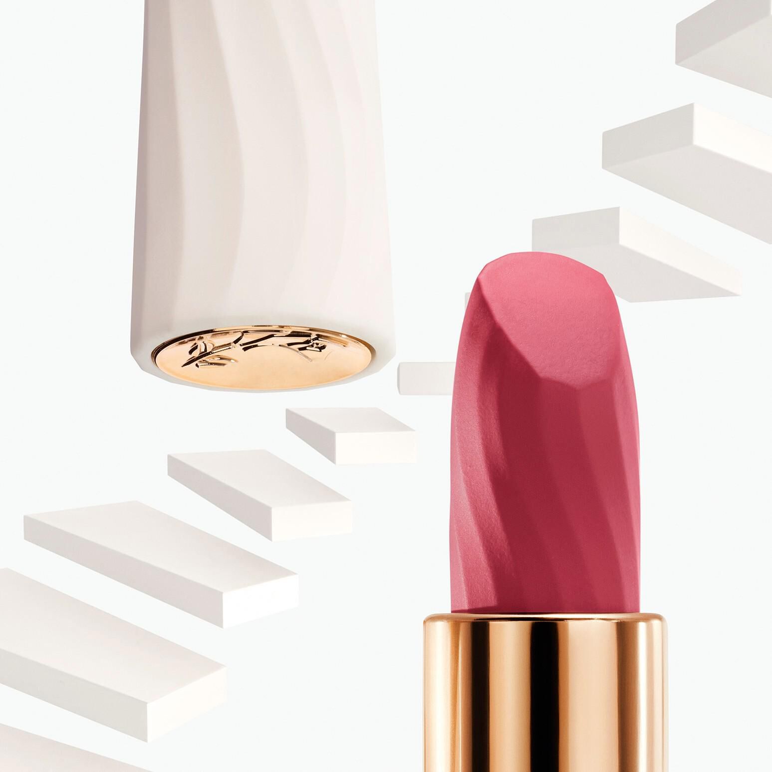 L’ABSOLU ROUGE INTIMATTE