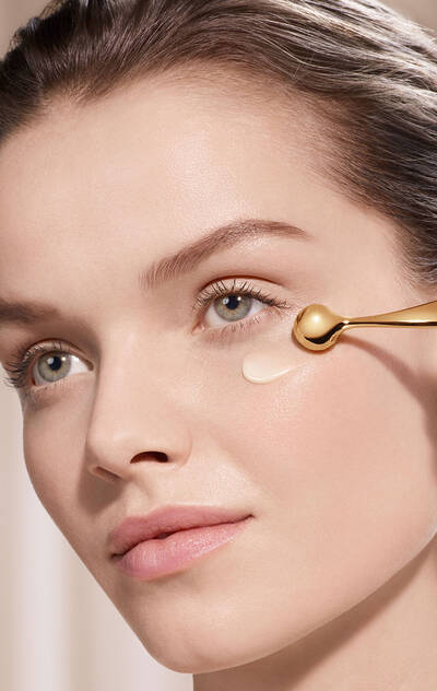 Lancome Absolue L'Extrait The Elixir Eye Treatment Face Petal tool