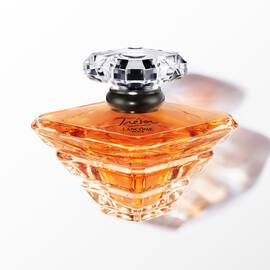 Tresor Eau De Parfum Crystal Bottle