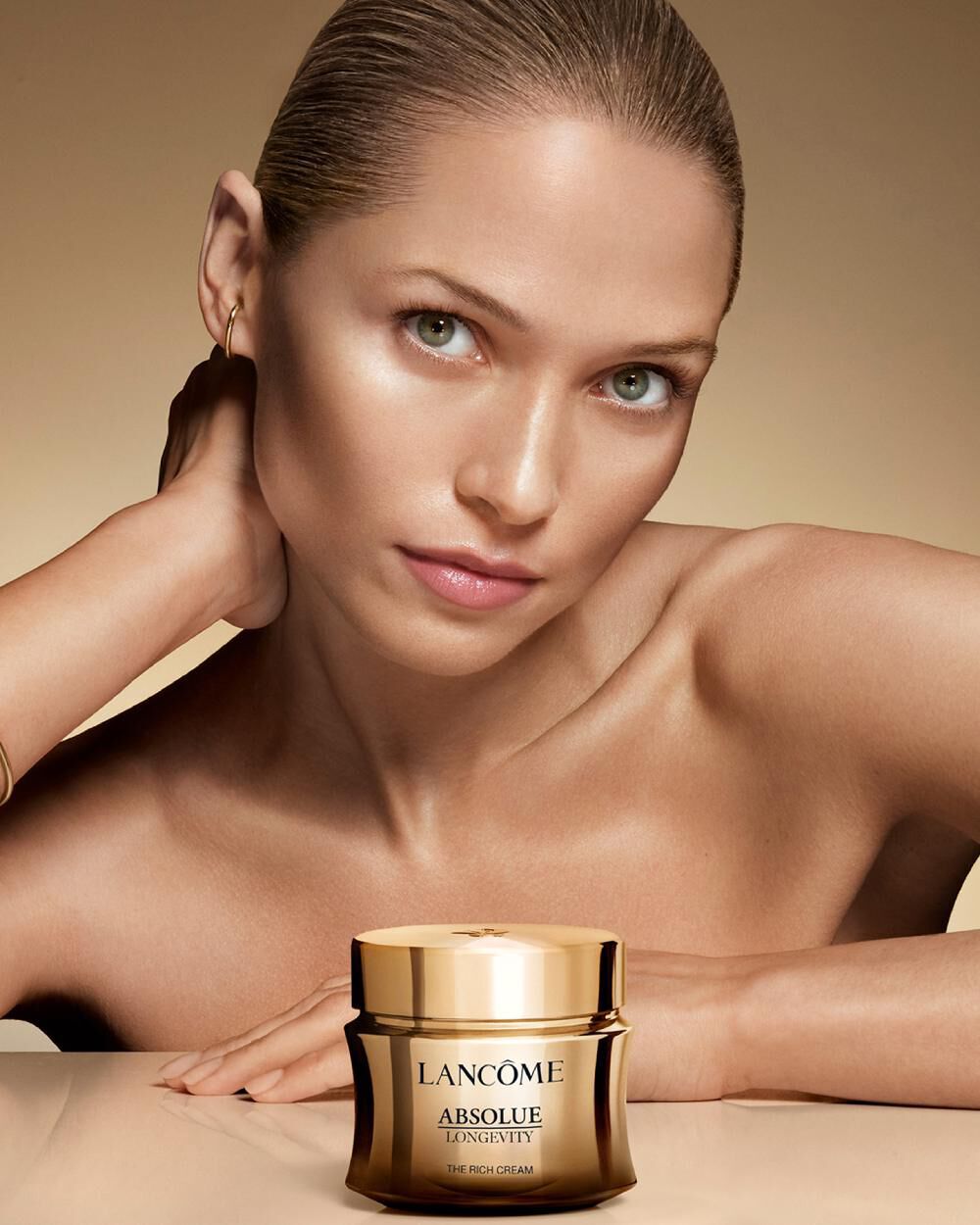 Lancome Absolue Longevity rich Cream with youthful skin glow effect